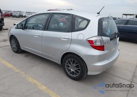 2013 Honda Fit z USA, uszkodzony, nr VIN JHMGE8H39DC034647